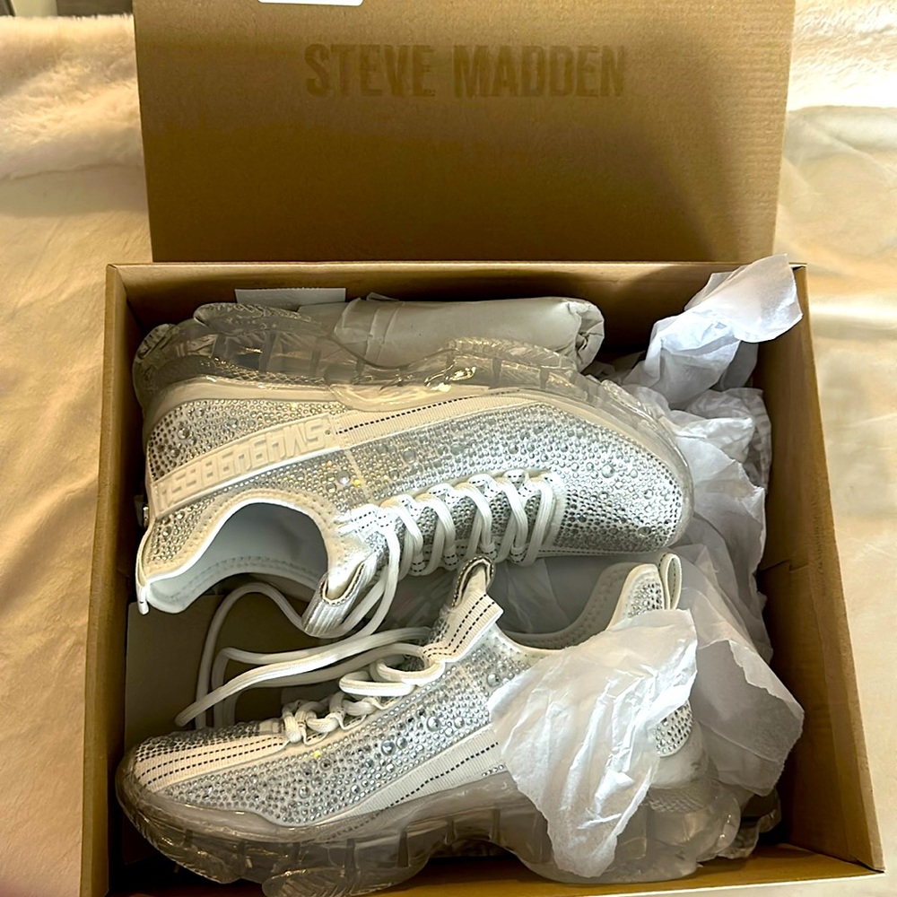 Steve Madden Women’s shoes size 8.5